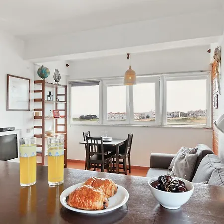 Sea View From Traditional 1br Aptm Paço de Arcos